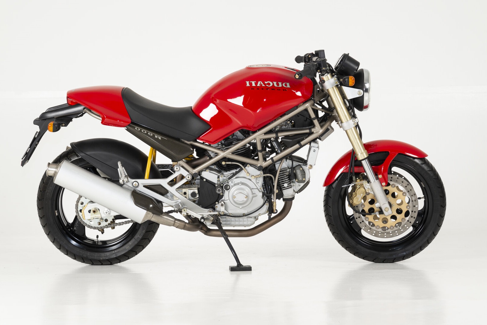 Ducati Monster 900